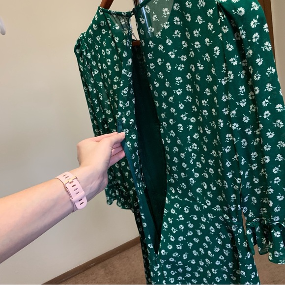 Reformation Doutzen Mini Dress Chive Floral NWT 4 - Picture 9 of 12